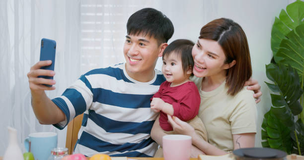 istock asian family eat brunch 1462473293