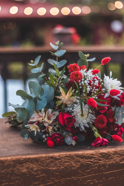 istock Flower arrangement outdoors 1462547588