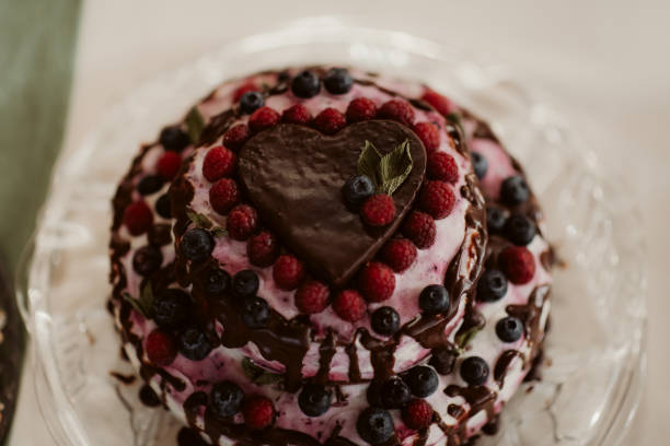 istock Delicious cake decorated with berries 1462552678