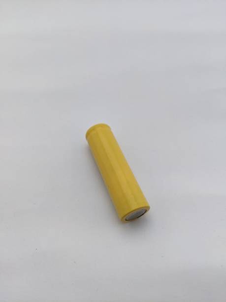 istock Recharge battery with yellow color 1462600943