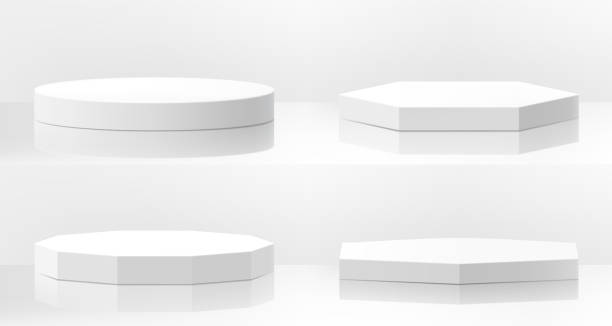 satz weißer podeste in verschiedenen formen, vektorsockelschablone. vektorisoliertes modell der bodenbühnenplattform. rund, quadratisch und polyeder, leeres podium. promotion-anzeige. realistische 3d-vektordarstellung - siegerpodest stock-grafiken, -clipart, -cartoons und -symbole