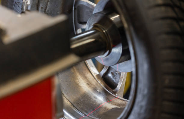 istock Process of car wheel geometry, vehicle or car diagnostics 1462655040