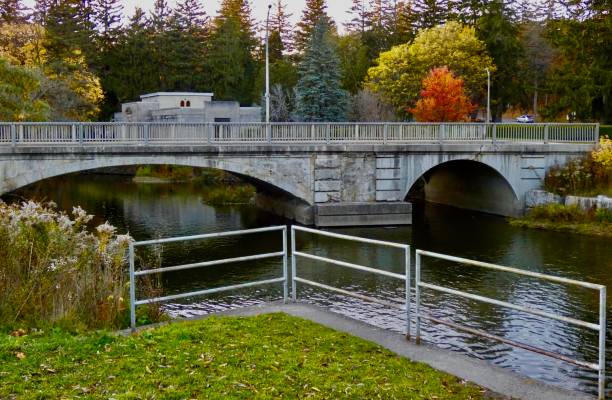 istock VINTAGE STONE ARCHED BRIDGE OVER THE AVON IN AUTUMN 1462713509