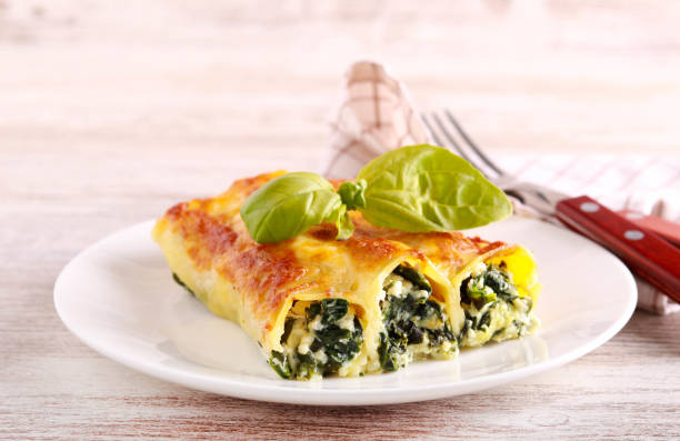 istock Ricotta and spinach filling cannelloni 1462727376
