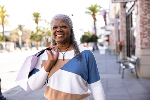 istock Senior black couple shopping downtown 1462793590