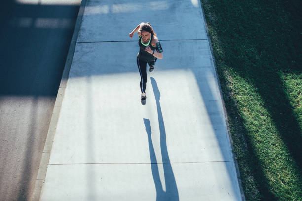 istock Sportswoman running 1462795180