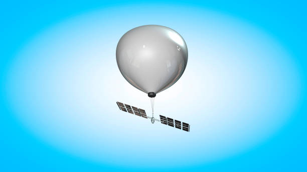 스파이 풍선. 태양 전지판이 있는 날씨 풍선. 지상에서보기 - chinese spy balloon 뉴스 사진 이미지