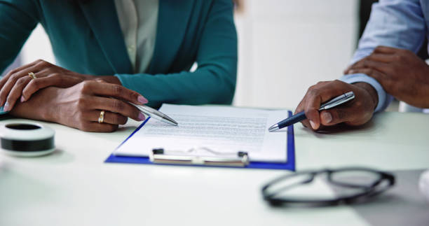 istock Lawyer Contract Mediation And Review 1462842139