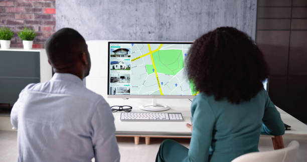 istock Online Real Estate Search 1462842187