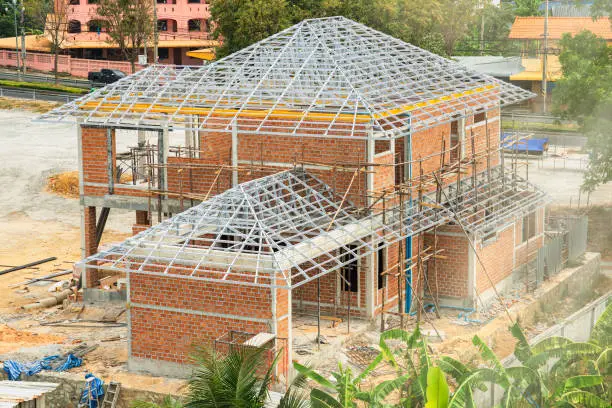 Photo of The structure of the house is mainly composed of bricks and steel frames.