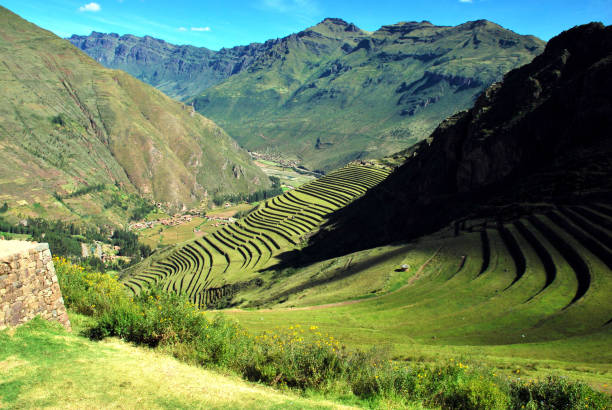 istock Andean Scenery in Pisac 1462977243