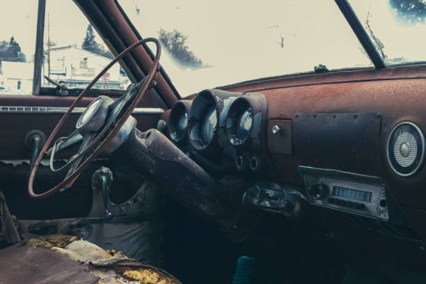 istock Inside of an old abandoned car 1462981290