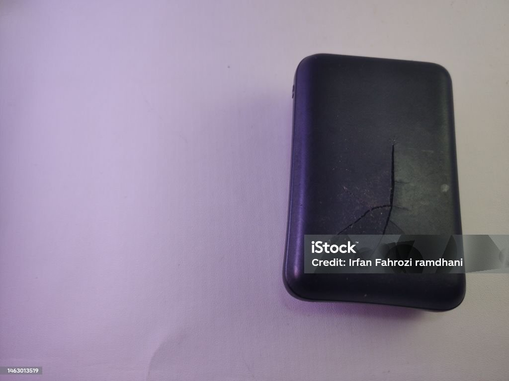 Exploding Powerbnk Exploding Power Bank Stock Photo - Download Image Now - Battery, Broken ...