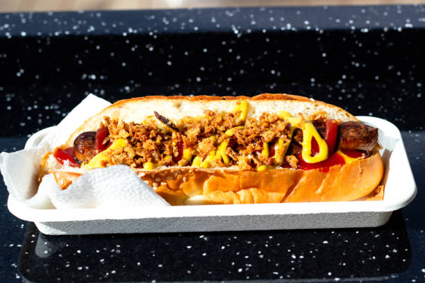 istock structure of eating hot dog paper plate. 1463084539