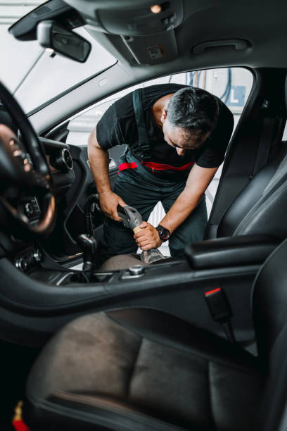 istock Car cleaning and valeting service 1463406354
