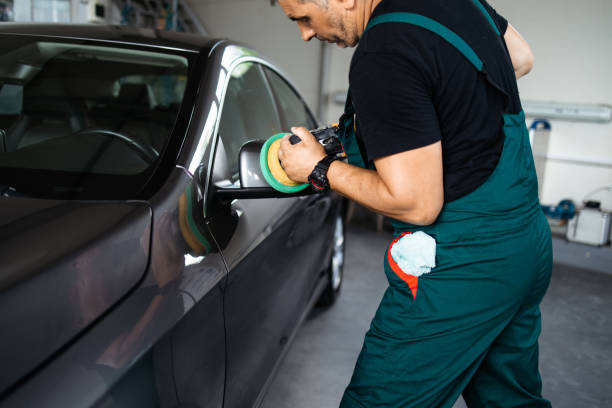 istock Car cleaning and valeting service 1463406504