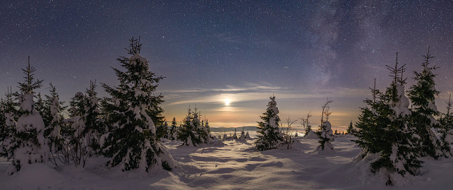 moonset and the first snow togehter with fall milkyway