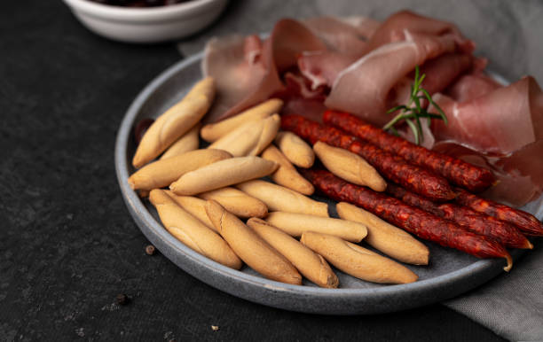 istock Plate with Spanish mini chorizo, jamon and picos 1463437378