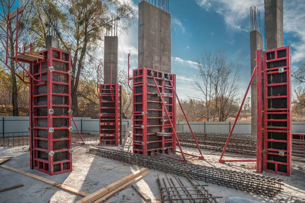 Vertical formwork panels on the construction Vertical formwork panels on the construction of a residential building concrete in formwork stock pictures, royalty-free photos & images