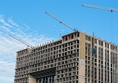 baustelle-baukr%C3%A4ne-und-ein-im-bau-b