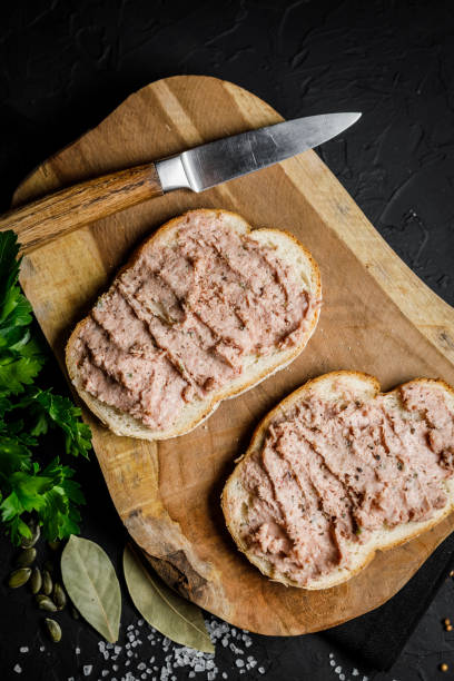 istock Liver pate with sandwiches 1463547082