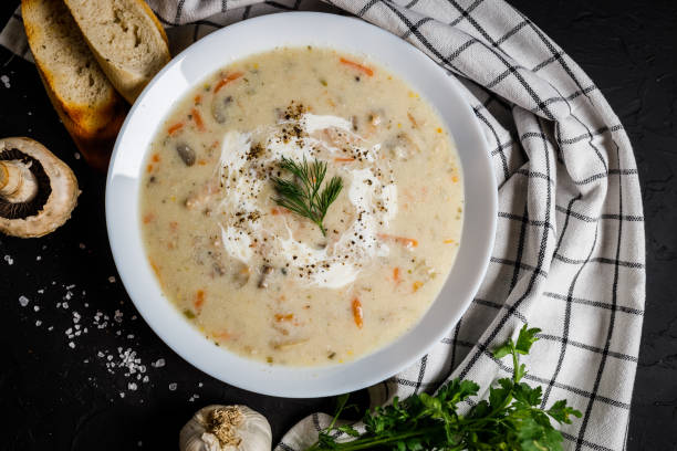 istock Minestrone - Italian vegetable soup 1463548630