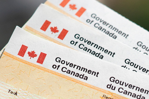 Cheques de reembolso de impuestos del gobierno de Canadá photo