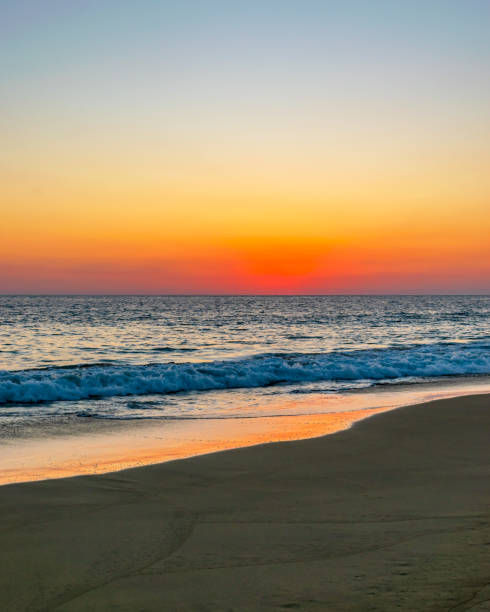 istock Beautiful golden sunset in Acapulco 1463627171