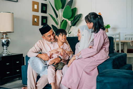 Eid-Ul-Fitr, Family, Malay Culture, Malay People, Women, New cloth