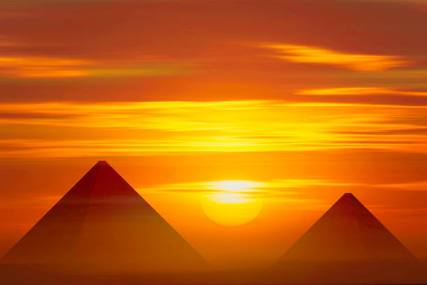 пирамида на закате - pyramid pyramid shape egypt sunset стоковые фото и изображения