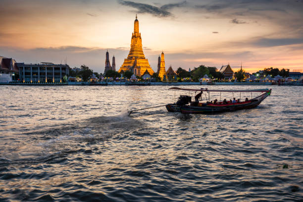 istock Wat Arun ,along the Chao Phraya river,Bangkok,Thailand. 1463677629