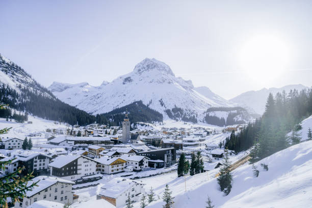 istock Scenic mountain landscape in winter 1463708683
