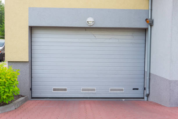istock Closeup shot of a closed garage 1463735345