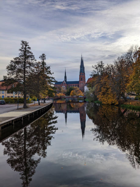 cathédrale d'uppsala - uppsala cathedral photos et images de collection