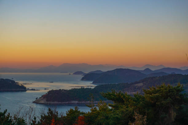 istock Sunset in Tongyeong 1463812370