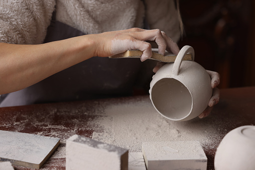 Ceramic artist makes coffee cups