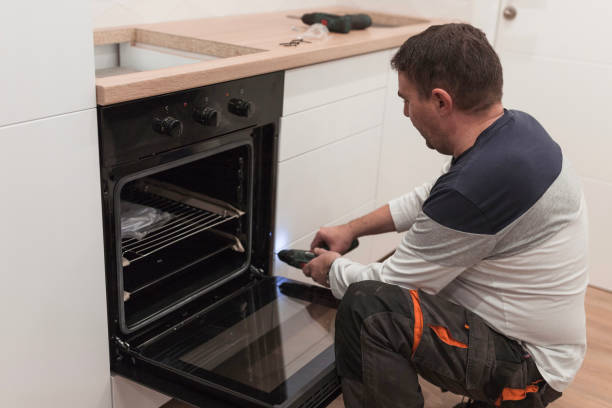 istock Installation of the built-in electric oven 1463830651