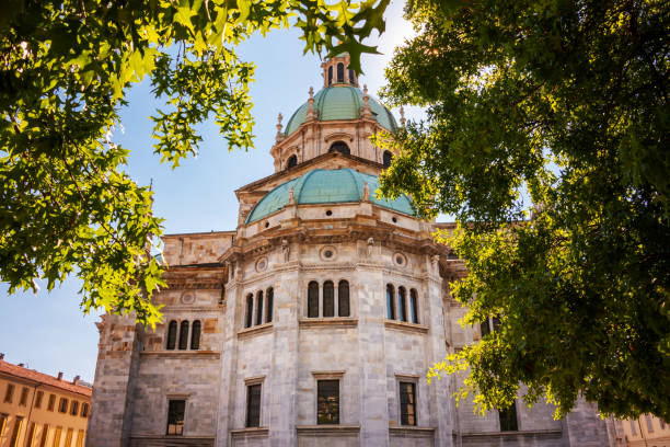 istock Beautiful catholic cathedral in Como town, Italy 1463831573
