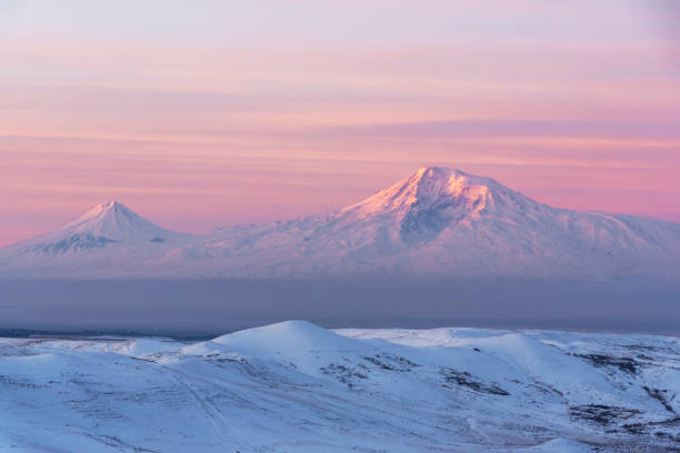 istock fantastic winter landscape at dawn Mount Ararat, pink shades 1463837137