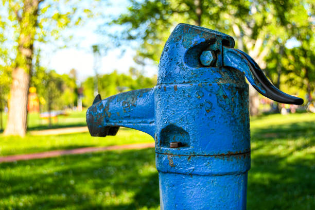 old, rusty, blue, well, park, water