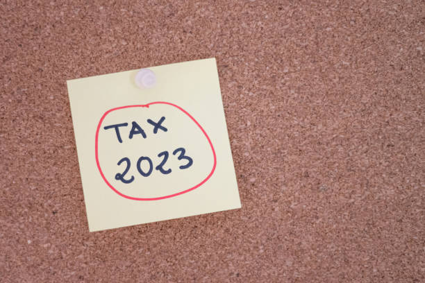 istock Tax Reminder On A Paper Note 1463874784