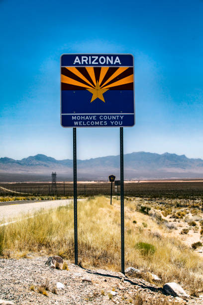 istock Welcome to Arizona sign 1463876871