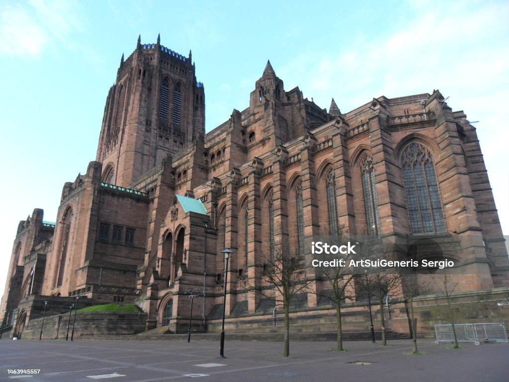 THIS IS LIVERPOOL'S BEAUTIFUL ANGLICAN CATHEDRAL IN ENGLAND-ING aadi Liverpool Anglican Cathedral is the fifth largest in the world, the longest façade being 189 metres long. Color Image Stock Photo