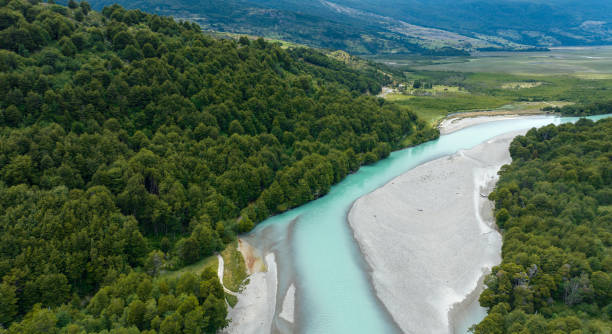 Luftaufnahme eines Flusses in Patagonien – Foto