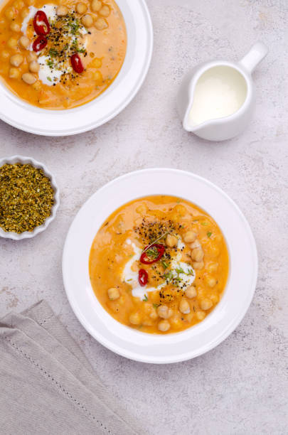 istock Creamy vegetable soup with chickpeas 1463983292