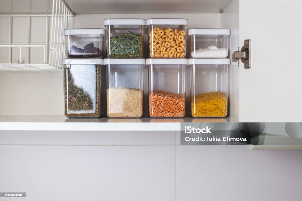 Idee Per Larredamento Della Casa Stoccaggio In Cucina Organizzazione  Domestica - Fotografie stock e altre immagini di Cucina - iStock