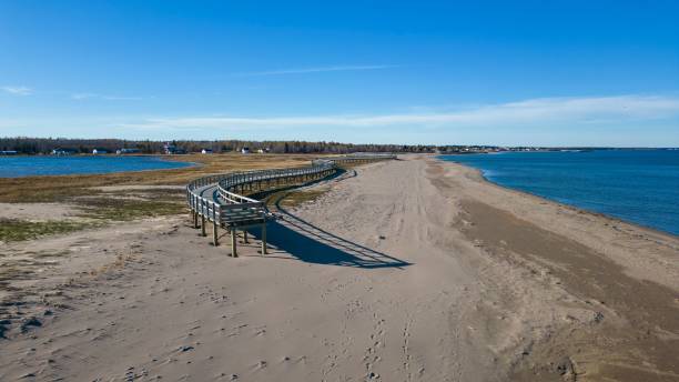 istock High-angle view of Atlantic ocean coast under the blue sky. 1464060080