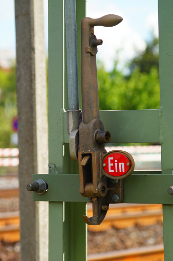 Manual switch for interrupting the traction current on an overhead line mast in Frankfurt. Switched 'on'.