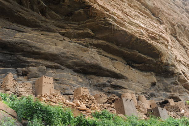 istock Big brown rocky hill with old construction leftovers on the ground 1464094606