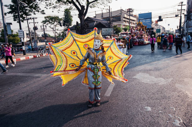 carri e sfilate di fiori il 46 ° festival annuale dei fiori 2023 a chiang mai, thailandia - 46th street foto e immagini stock